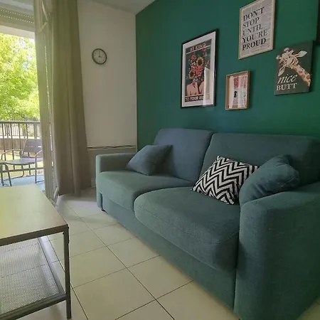 Le St Gilles - Pres Centre - Terrasse - Parking Apartment
