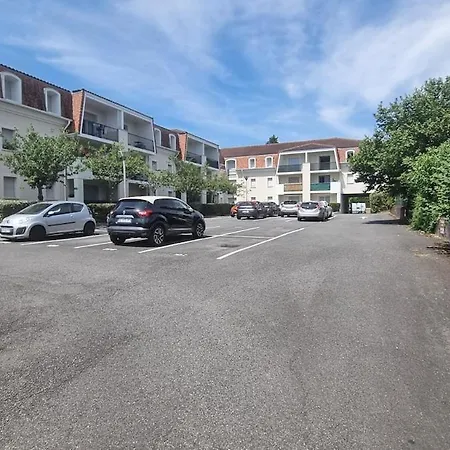 Le St Gilles - Pres Centre - Terrasse - Parking Apartment *